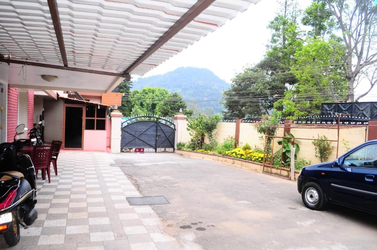 Park Corner Home Stay Coonoor Exteriör bild