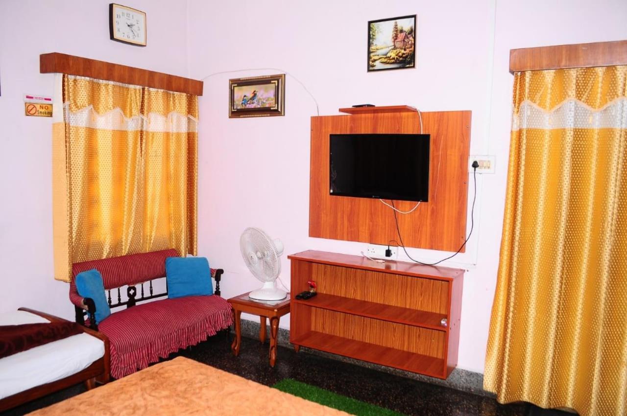 Park Corner Home Stay Coonoor Exteriör bild